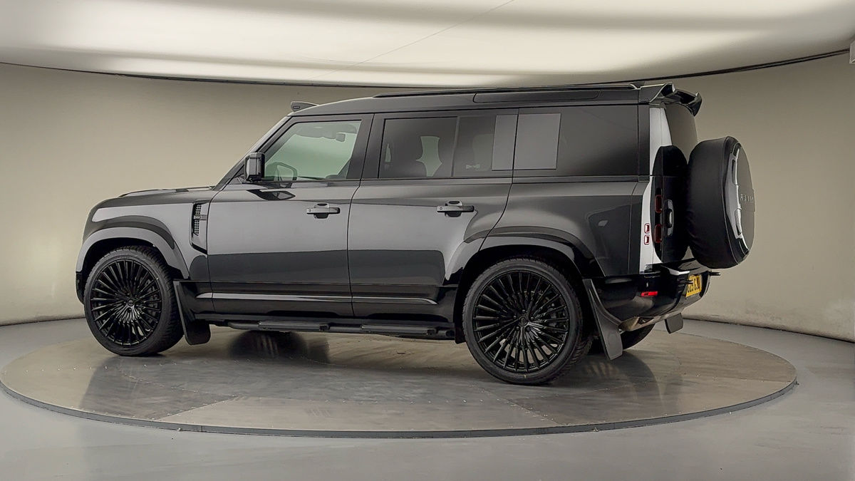 More views of Land Rover Defender 110