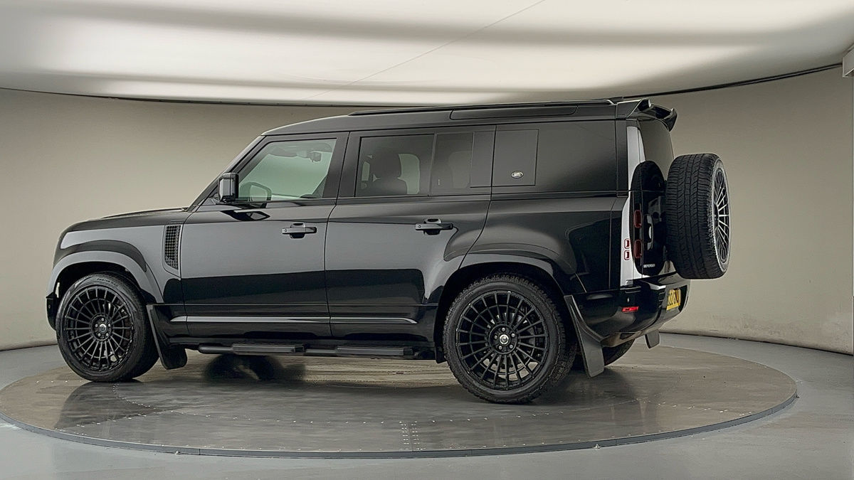 More views of Land Rover Defender 110