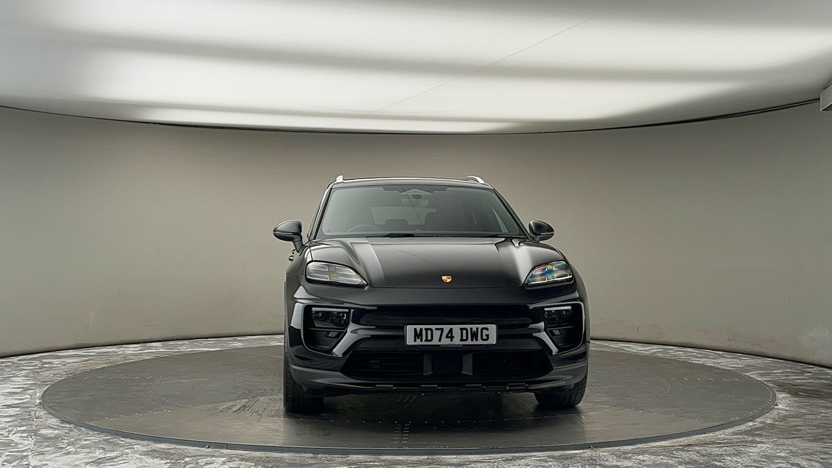 More views of Porsche Macan