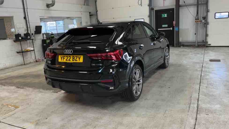 More views of Audi Q3