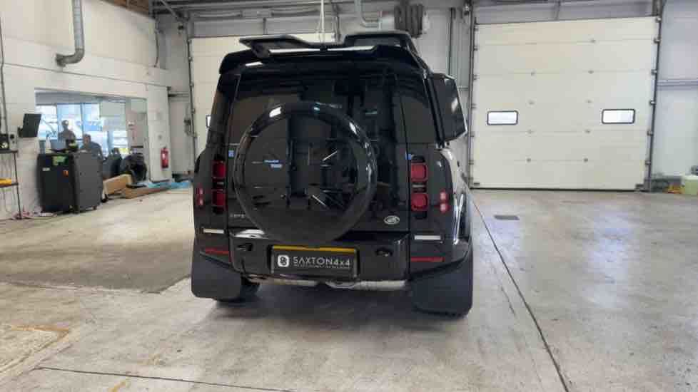 More views of Land Rover Defender 110
