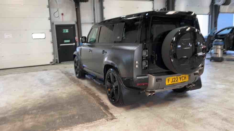 More views of Land Rover Defender 110