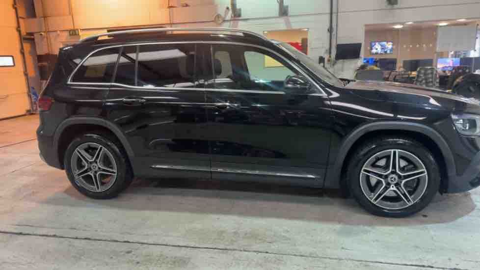More views of Mercedes-Benz GLB