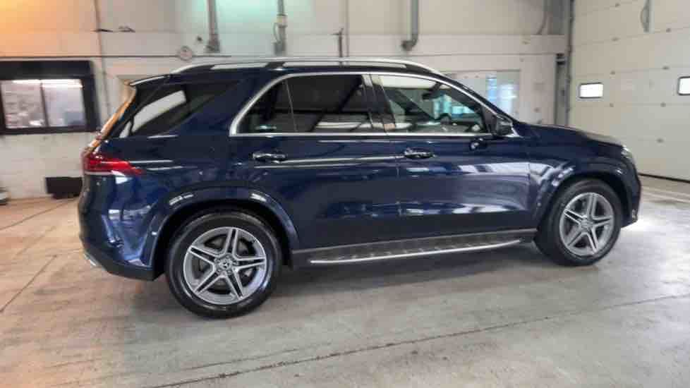 More views of Mercedes-Benz GLE