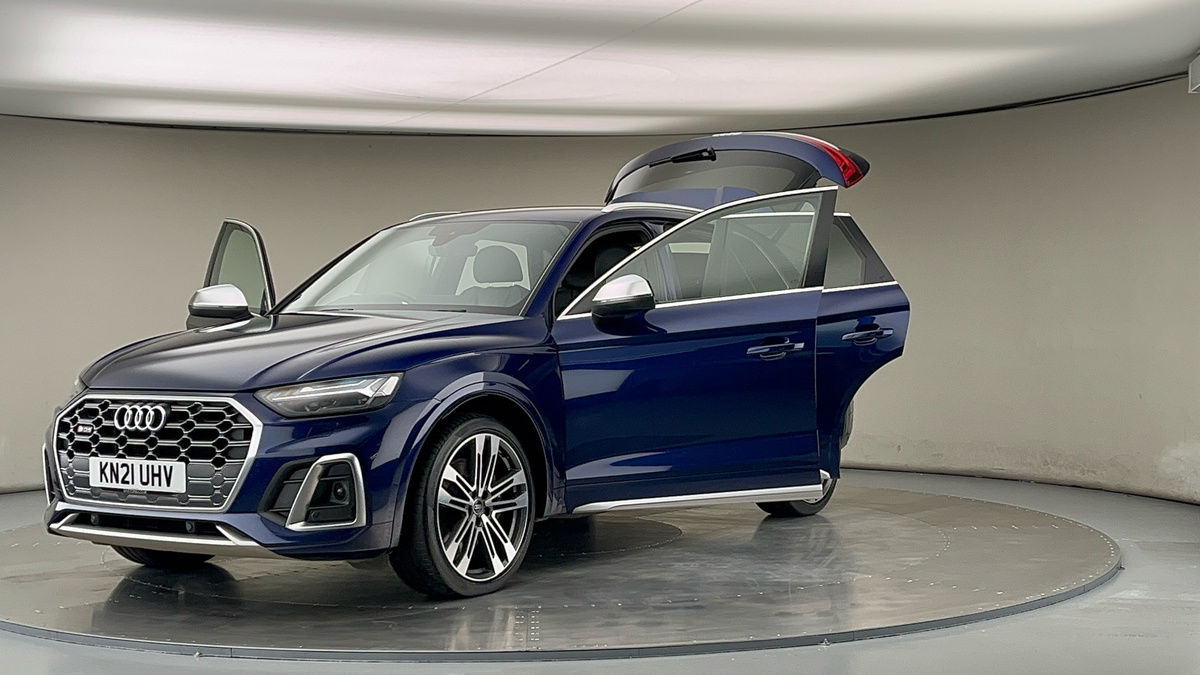 More views of Audi SQ5