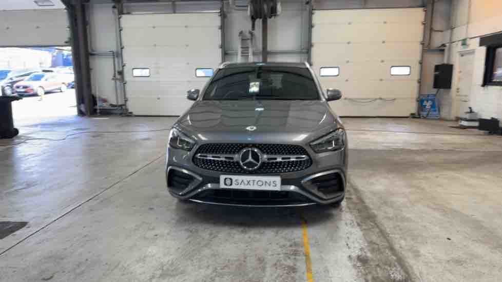 More views of Mercedes-Benz GLA