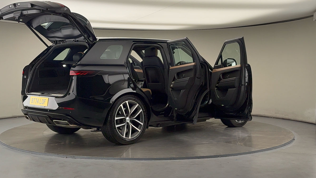 More views of Land Rover Range Rover Sport