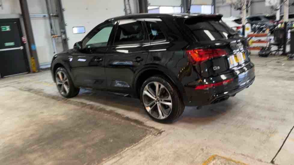 More views of Audi Q5