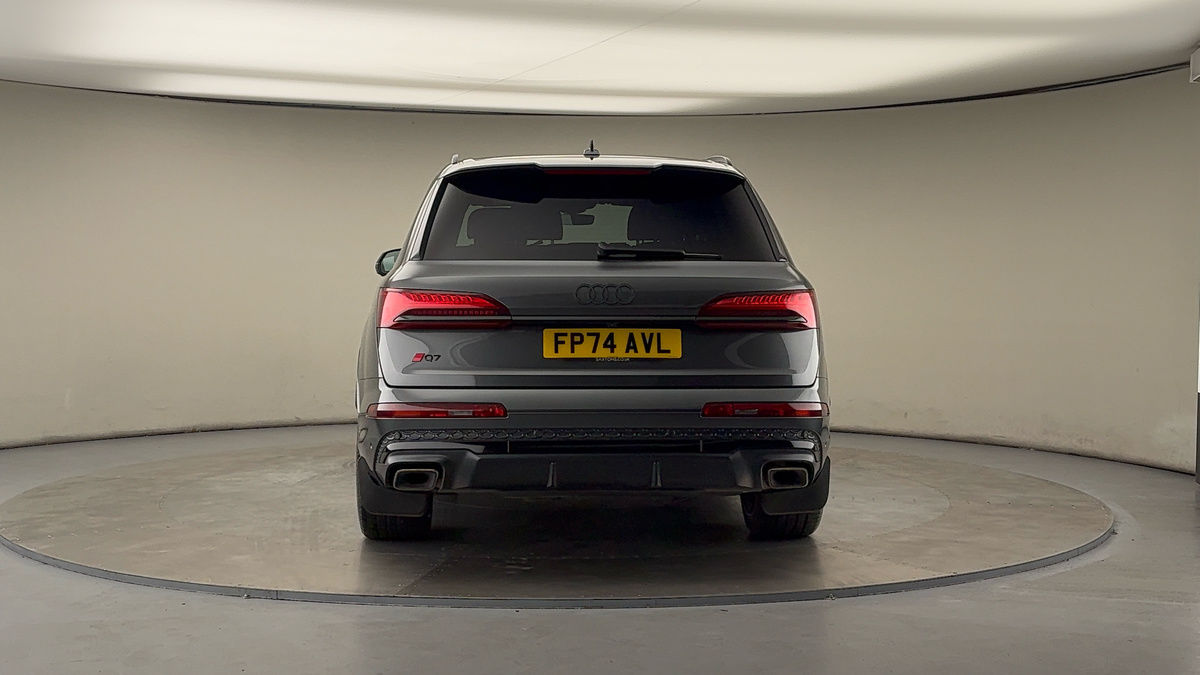 More views of Audi Q7
