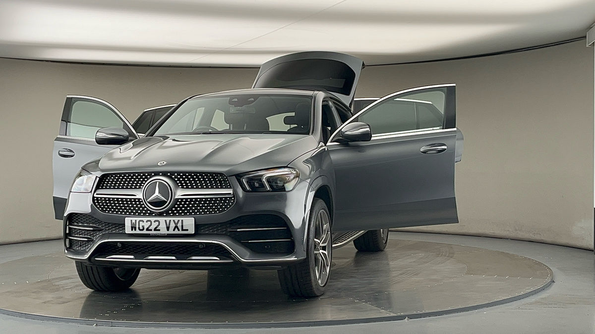 More views of Mercedes-Benz GLE