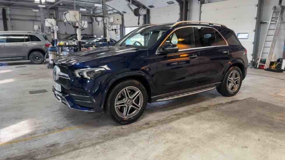 More views of Mercedes-Benz GLE