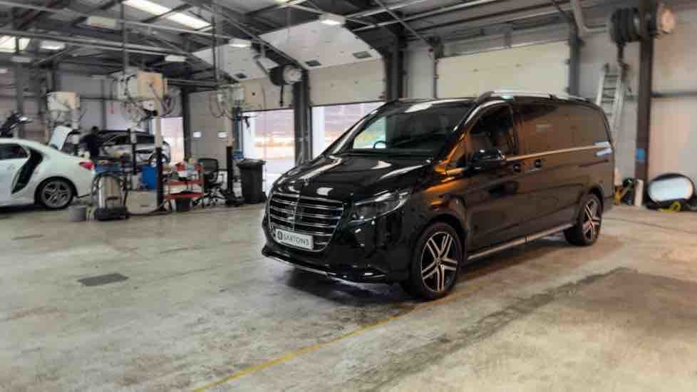 More views of Mercedes-Benz V Class