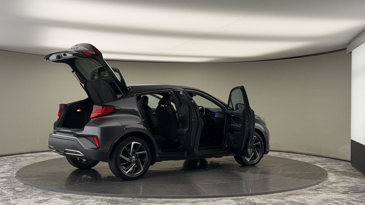 More views of Toyota C-HR
