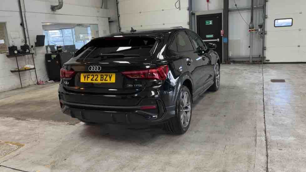 More views of Audi Q3