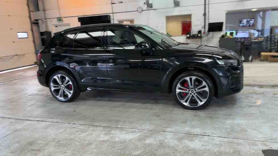 More views of Audi Q5