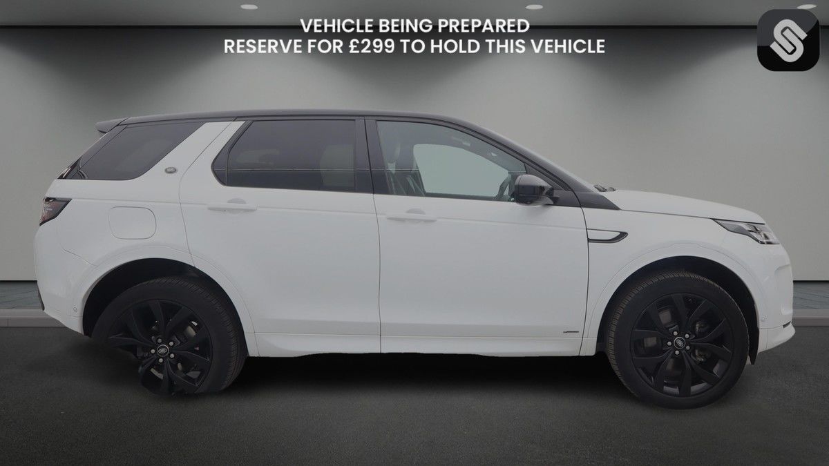 Land Rover Discovery Sport Image 5