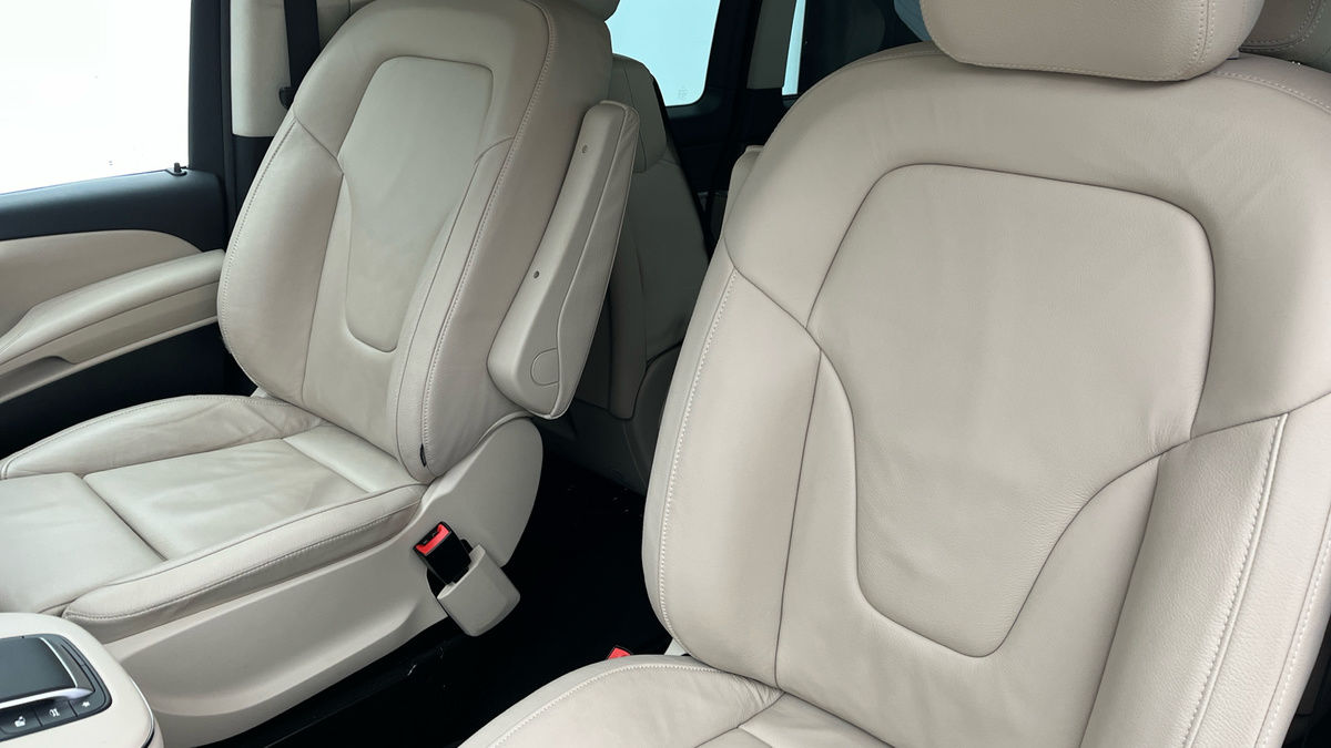 Mercedes-Benz V Class Image 7