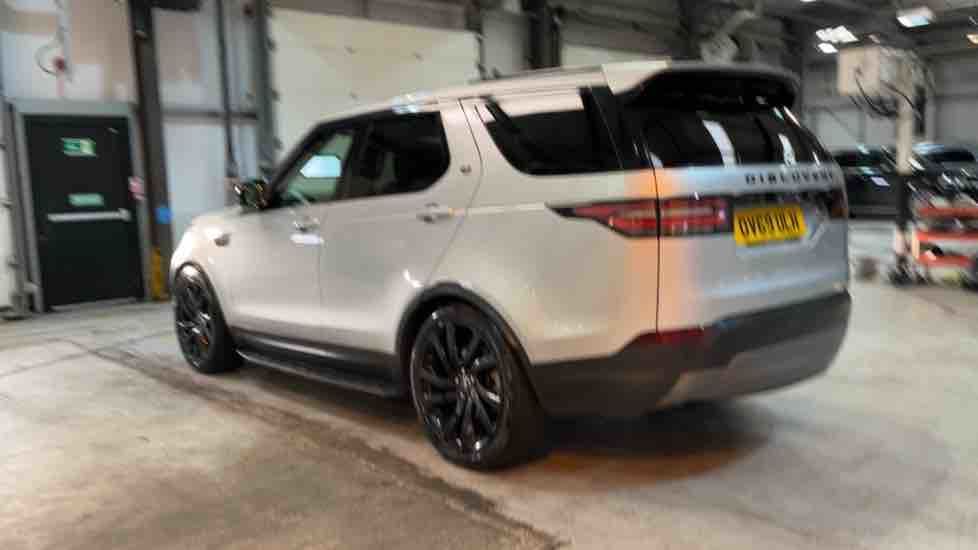 More views of Land Rover Discovery