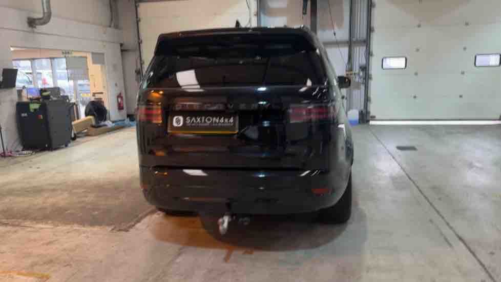 More views of Land Rover Discovery