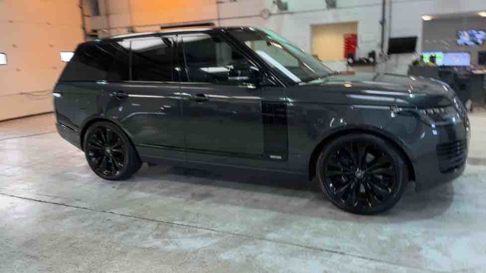 More views of Land Rover Range Rover
