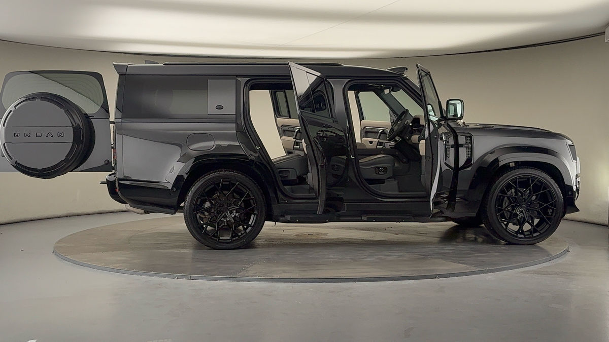 More views of Land Rover Defender 130