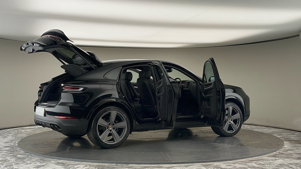 More views of Porsche Cayenne