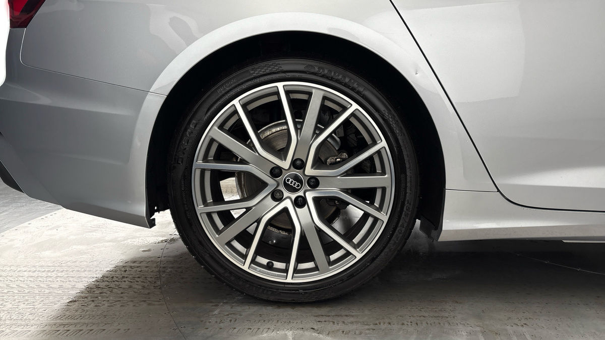 Audi A6 Saloon Image 10