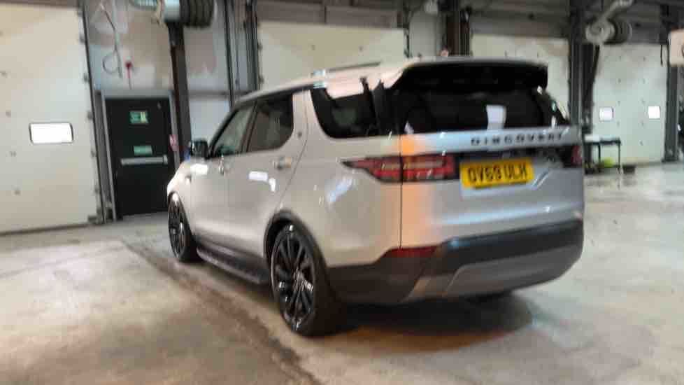 More views of Land Rover Discovery