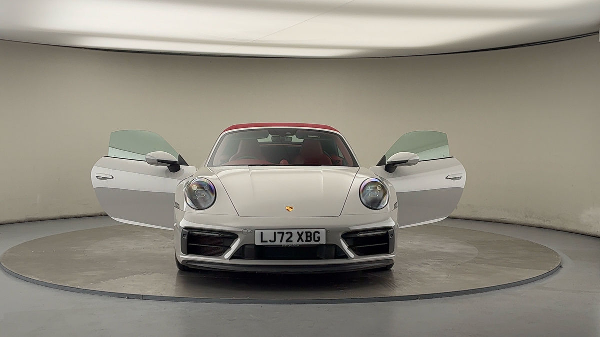More views of Porsche 911