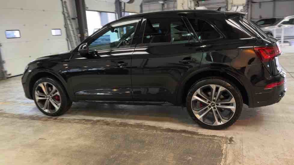 More views of Audi Q5