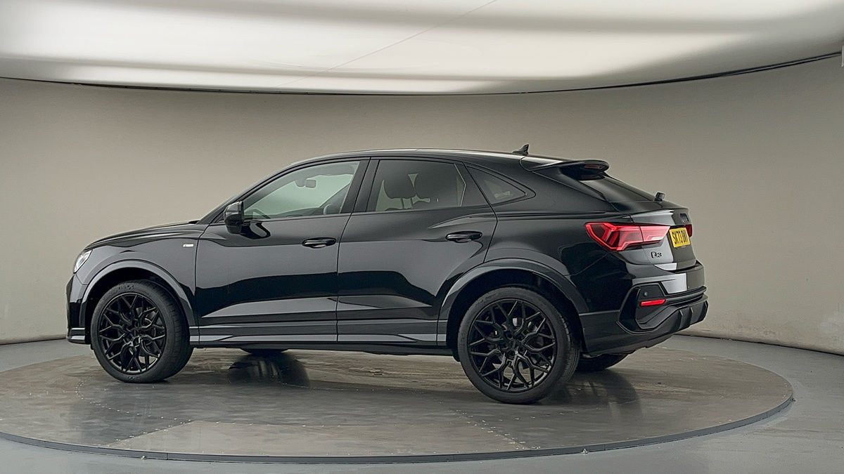 More views of Audi Q3
