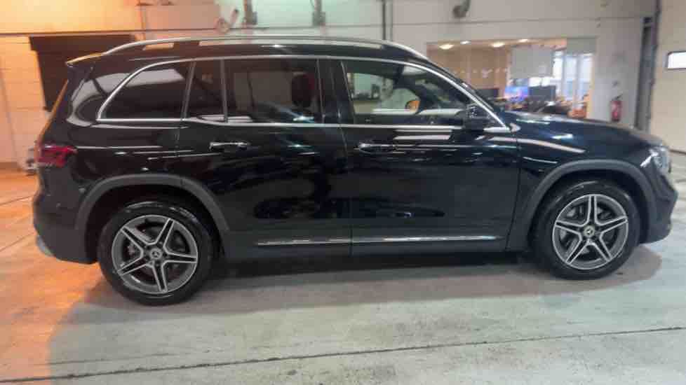 More views of Mercedes-Benz GLB
