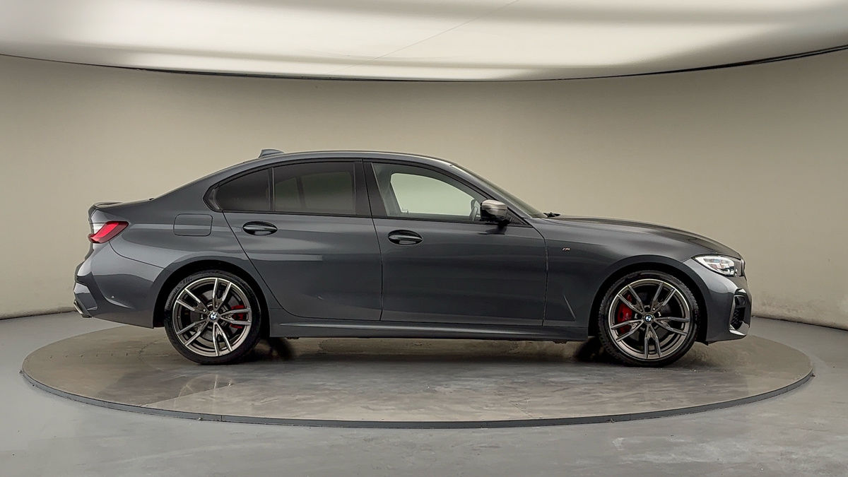 BMW 3 Series Image 16