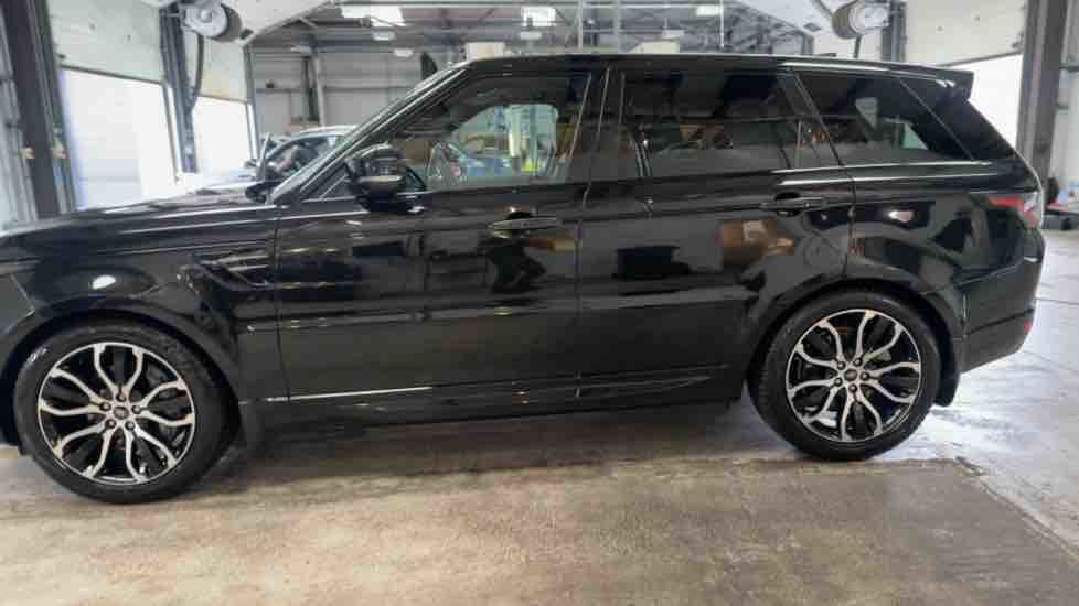 More views of Land Rover Range Rover Sport