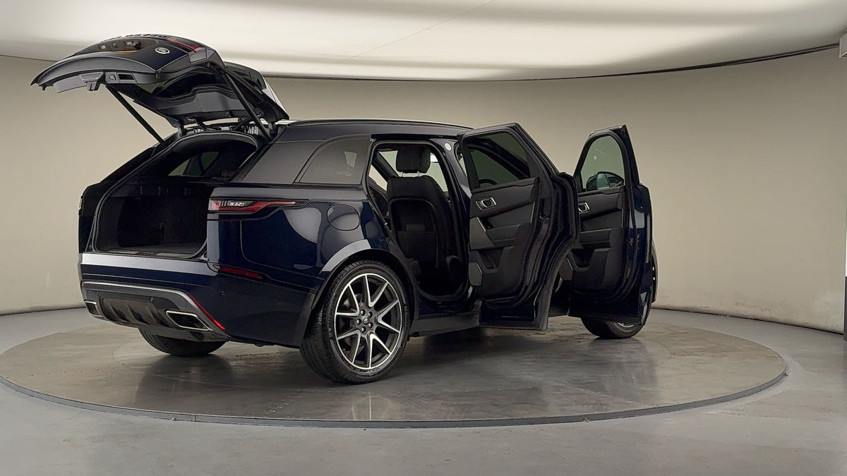 More views of Land Rover Range Rover Velar