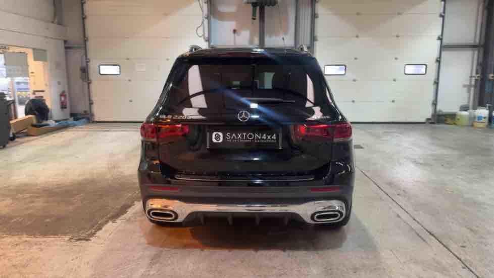 More views of Mercedes-Benz GLB
