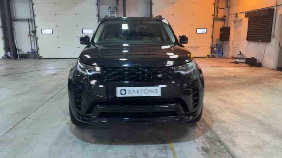 More views of Land Rover Discovery
