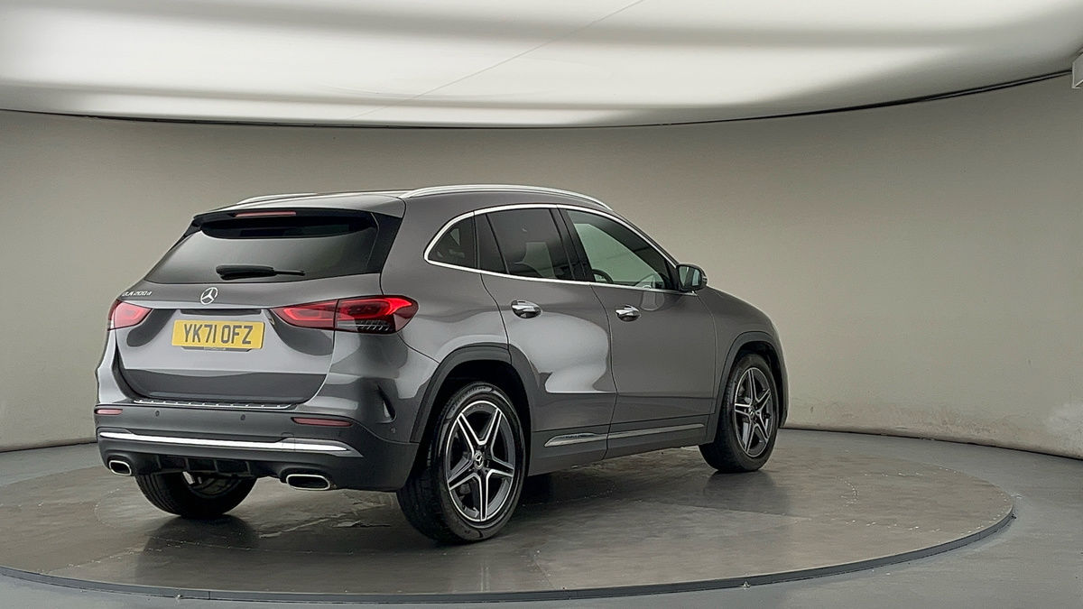 More views of Mercedes-Benz GLA