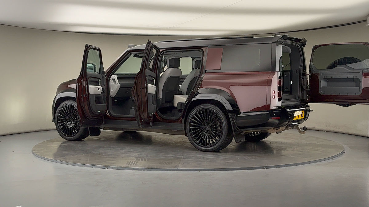 More views of Land Rover Defender 130