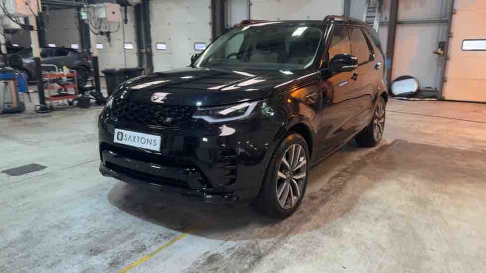 More views of Land Rover Discovery