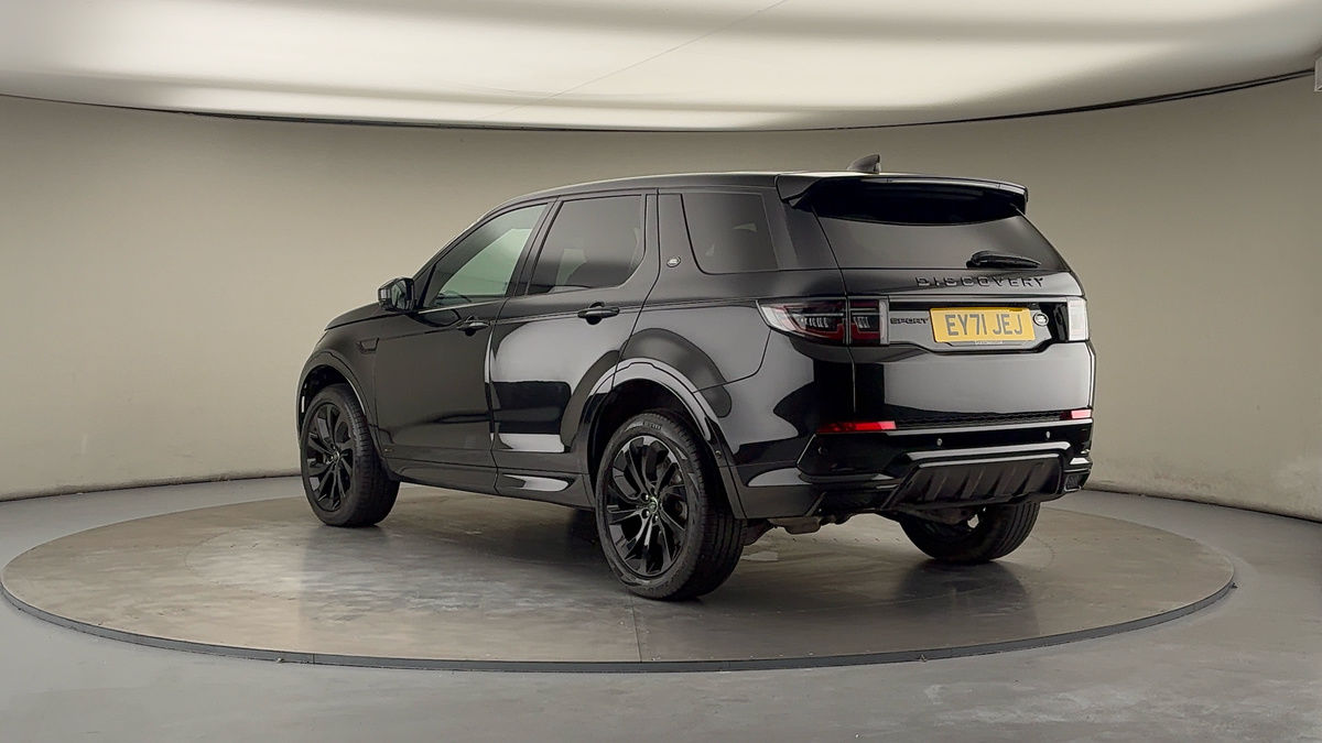 Land Rover Discovery Sport Image 2