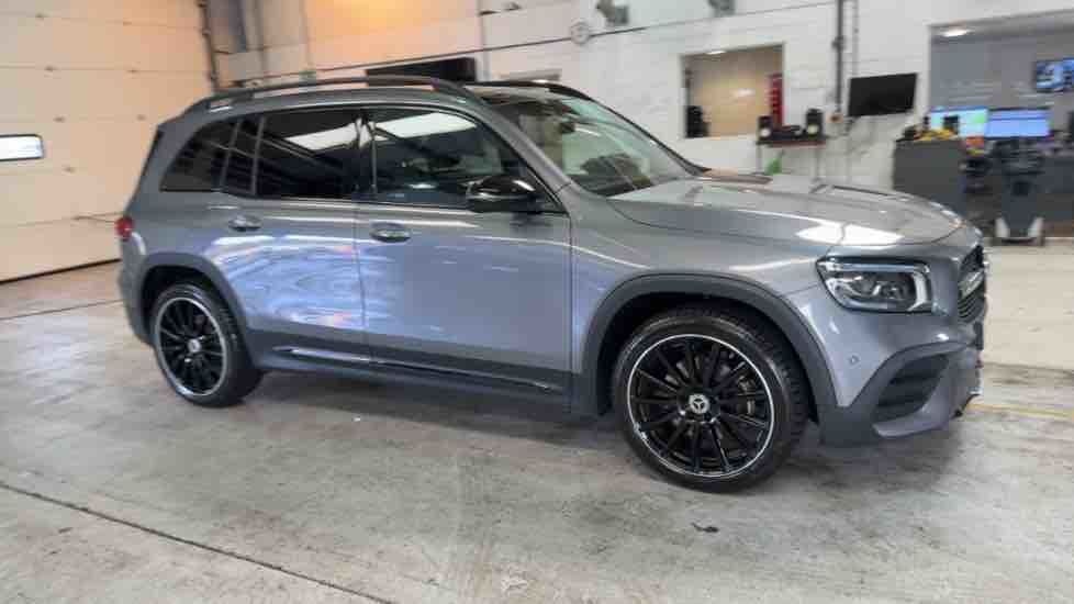 More views of Mercedes-Benz GLB