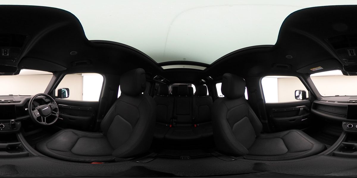 More views of Land Rover Defender 110