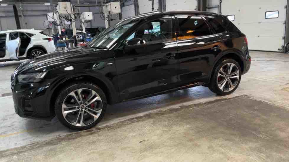 More views of Audi Q5