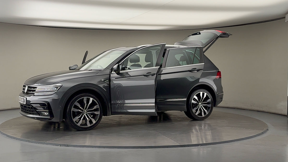 More views of Volkswagen Tiguan