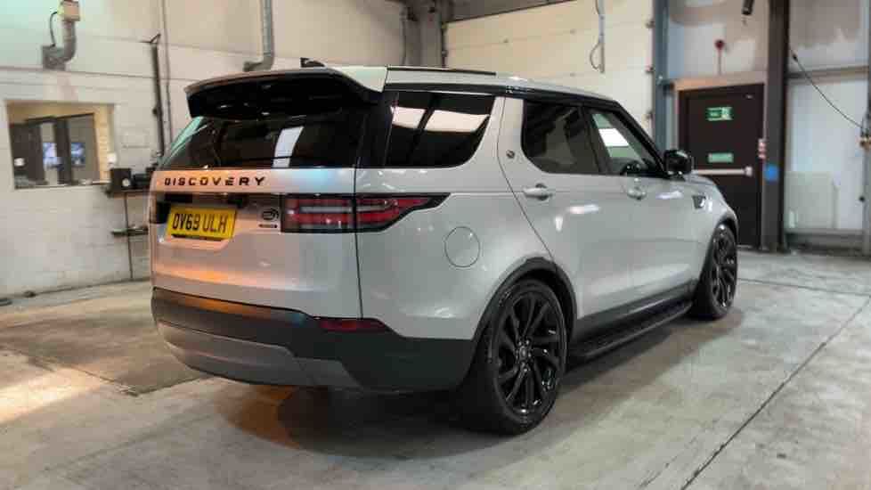 More views of Land Rover Discovery