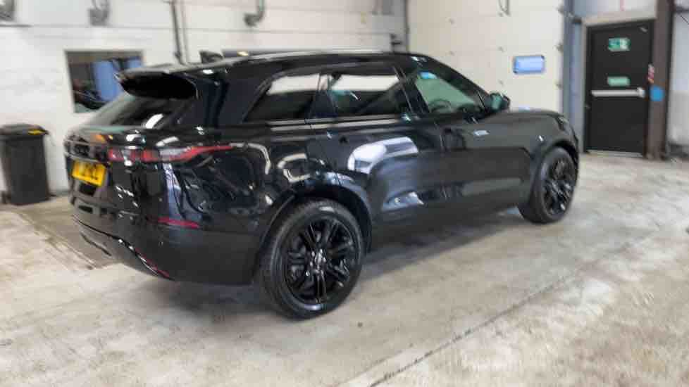 More views of Land Rover Range Rover Velar