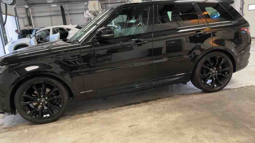 More views of Land Rover Range Rover Sport
