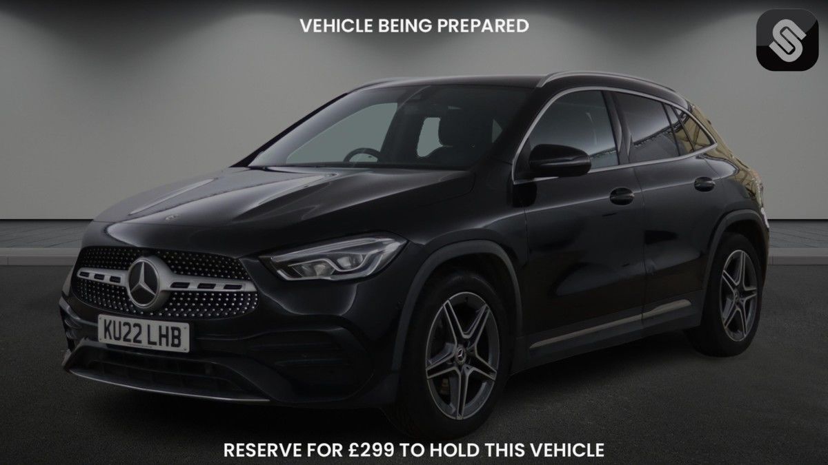 Mercedes-Benz GLA Image 2