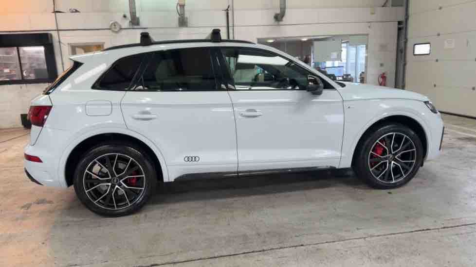 More views of Audi Q5